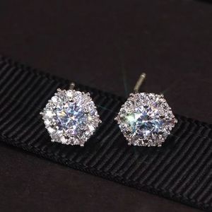 Unisex 2 CT 925 Sterling Silver Diamond Hexagon Pierced Stud Earrings